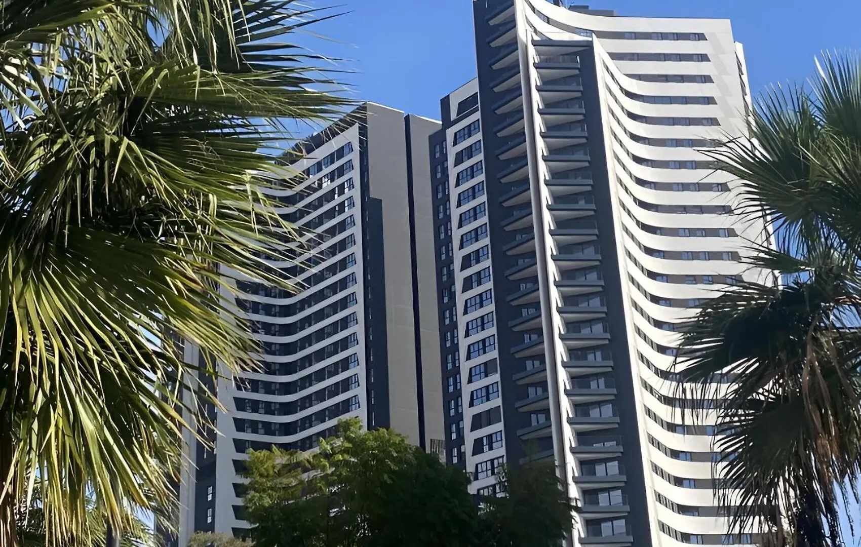 מאלגה Pando Apartments 1 Bed 25D Floor