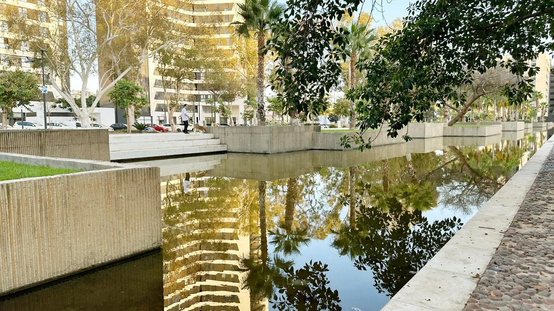 מאלגה Pando Apartments 1 Bed 25D Floor