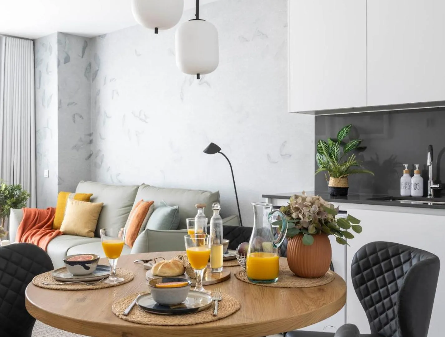 מאלגה Pando Apartments 1 Bed 25D Floor